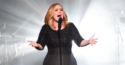 Phiên bản mới của Adele: Ca khúc được sáng tác bởi Phil Collins sẽ ra mắt vào tháng 11?